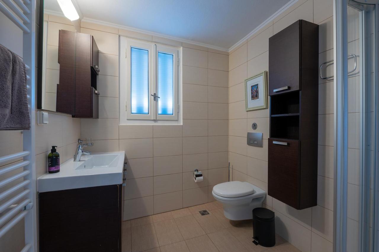 Angelinas Quarters - Kalamata Mediterranean Villas Экстерьер фото