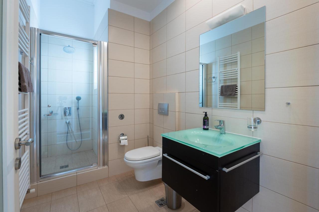 Angelinas Quarters - Kalamata Mediterranean Villas Экстерьер фото